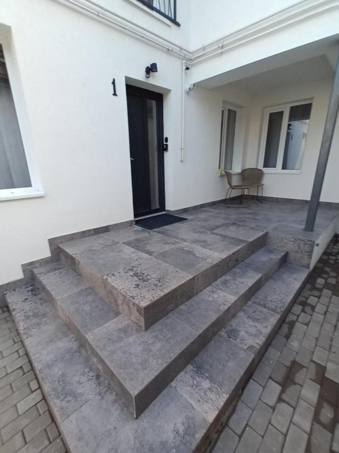 Old Town Studio Apartments Baia Mare Exterior photo
